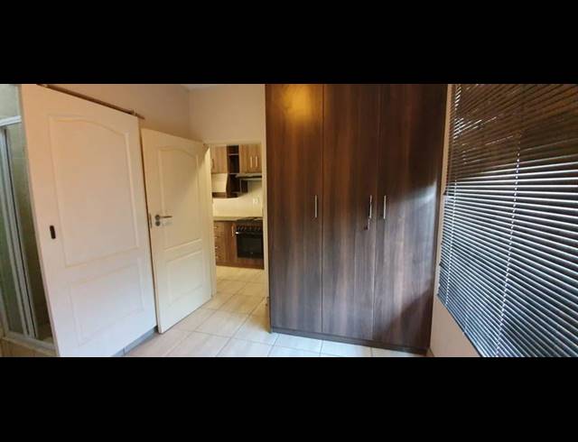 1 BEDROOM PROPERTY TO RENT IN DIE BULT